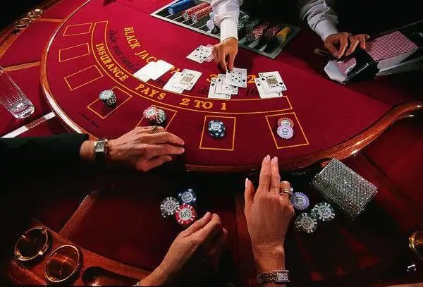 Promo dan event live casino dengan hadiah menarik di mawar800